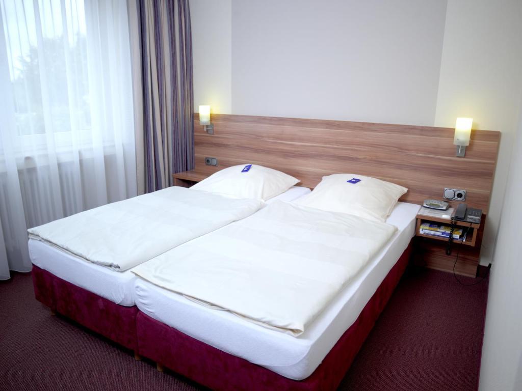 Hotel Bavaria Oldenburg Room photo